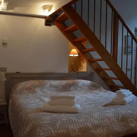 Apartment Artemisia Antique Salvecchio Bergamo