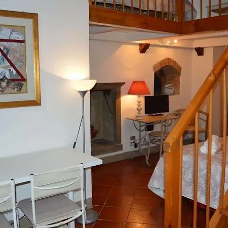 Artemisia Antique Salvecchio Apartment